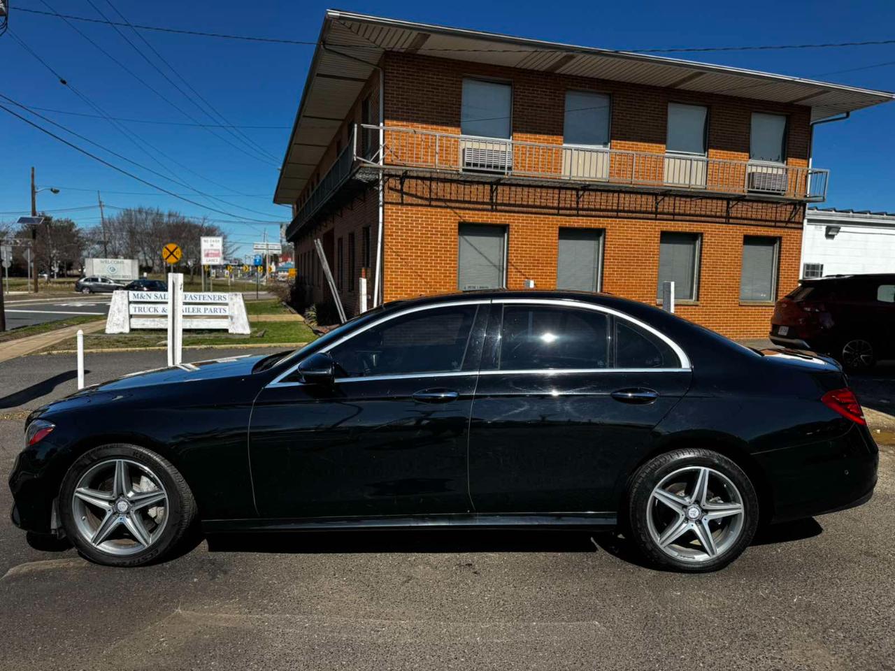 Mercedes-Benz E-Class E 300 Sport 4MATIC Sedan 2017