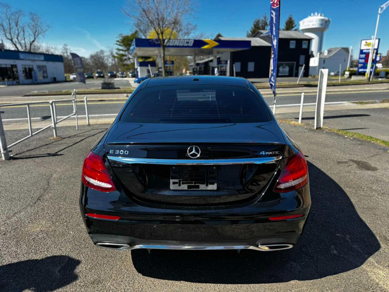 Mercedes-Benz E-Class E 300 Sport 4MATIC Sedan 2017