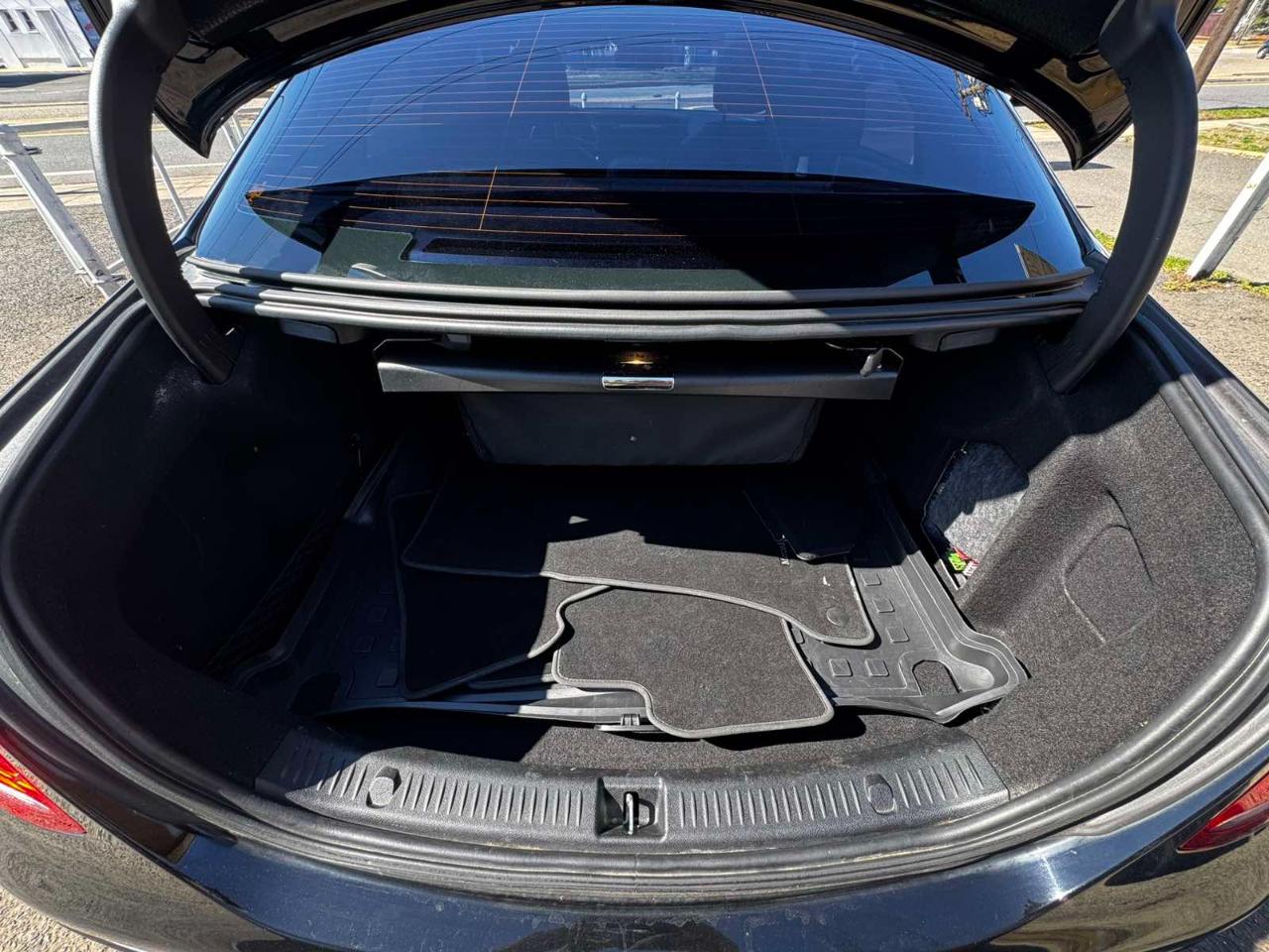 Mercedes-Benz E-Class E 300 Sport 4MATIC Sedan 2017