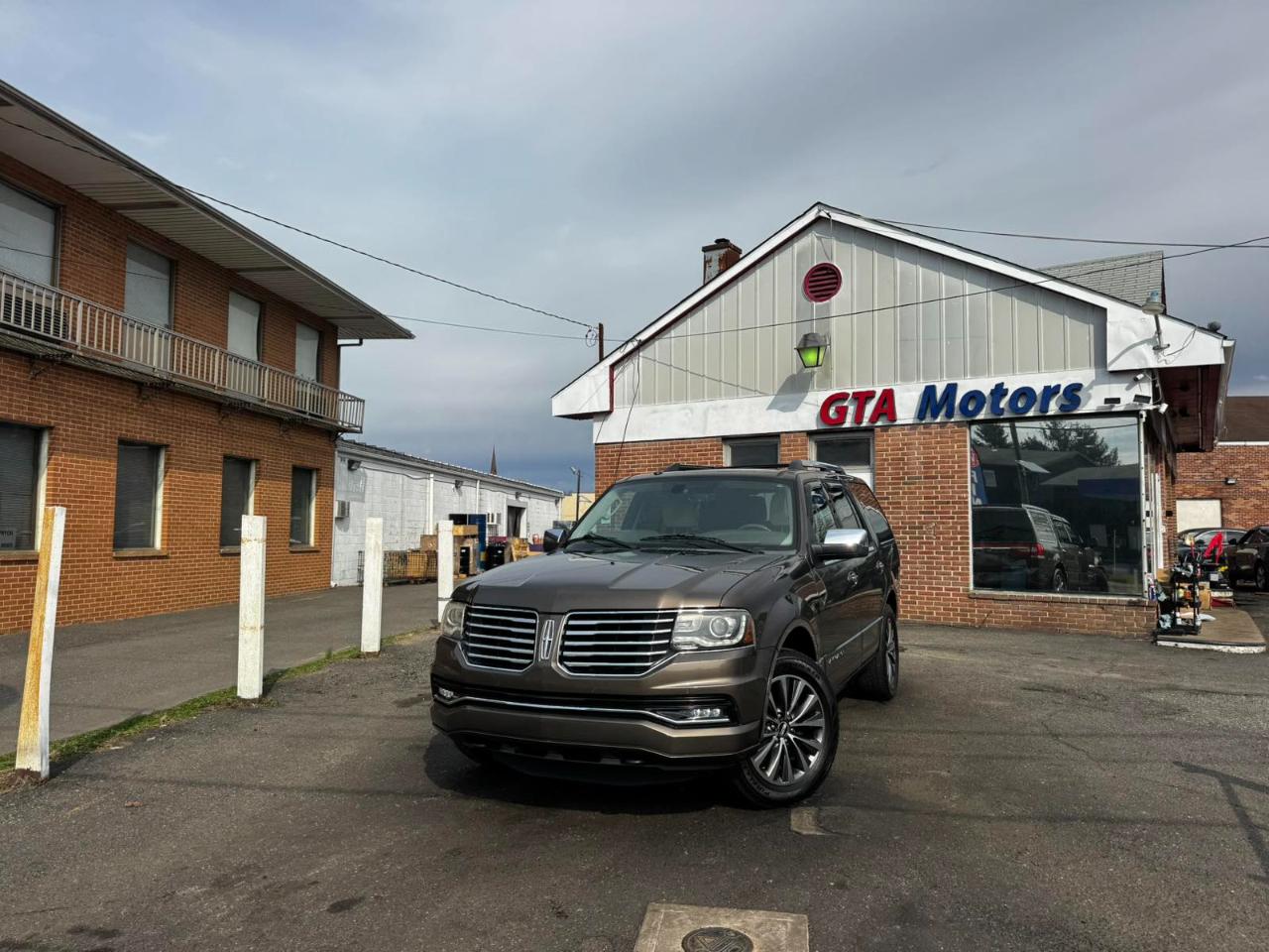 Lincoln Navigator 2WD 4dr 2015