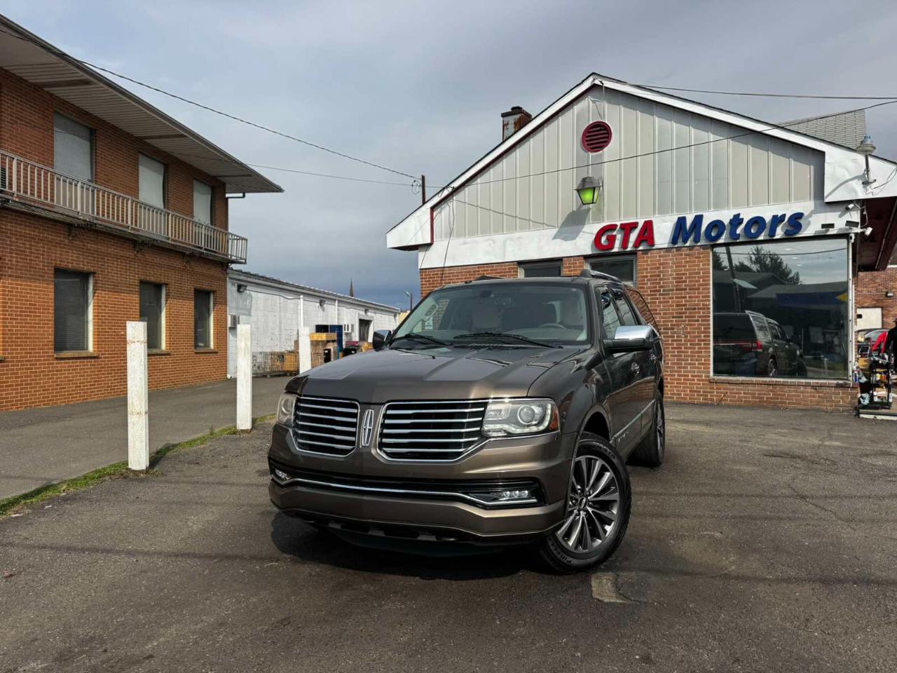 Lincoln Navigator 2WD 4dr 2015