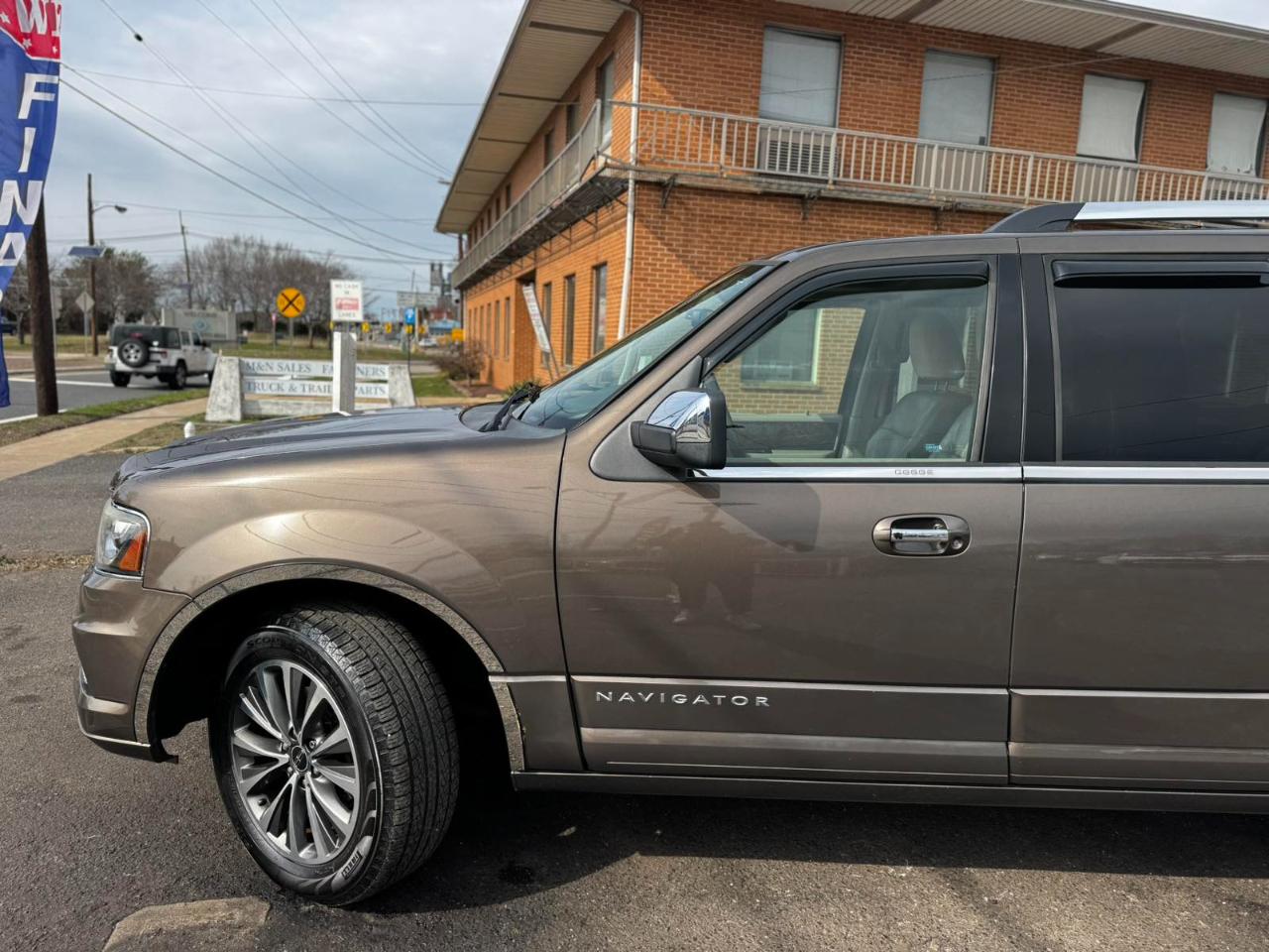 Lincoln Navigator 2WD 4dr 2015