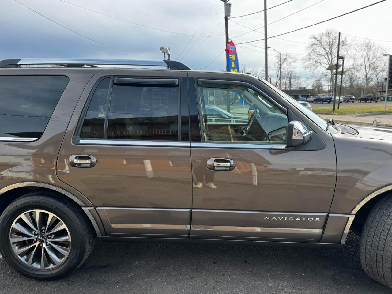 Lincoln Navigator 2WD 4dr 2015