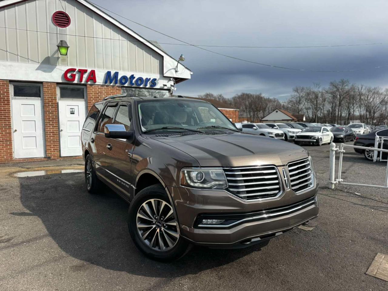 Lincoln Navigator 2WD 4dr 2015