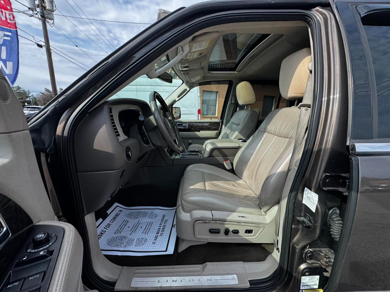 Lincoln Navigator 2WD 4dr 2015