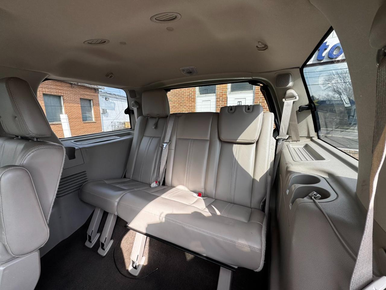 Lincoln Navigator 2WD 4dr 2015