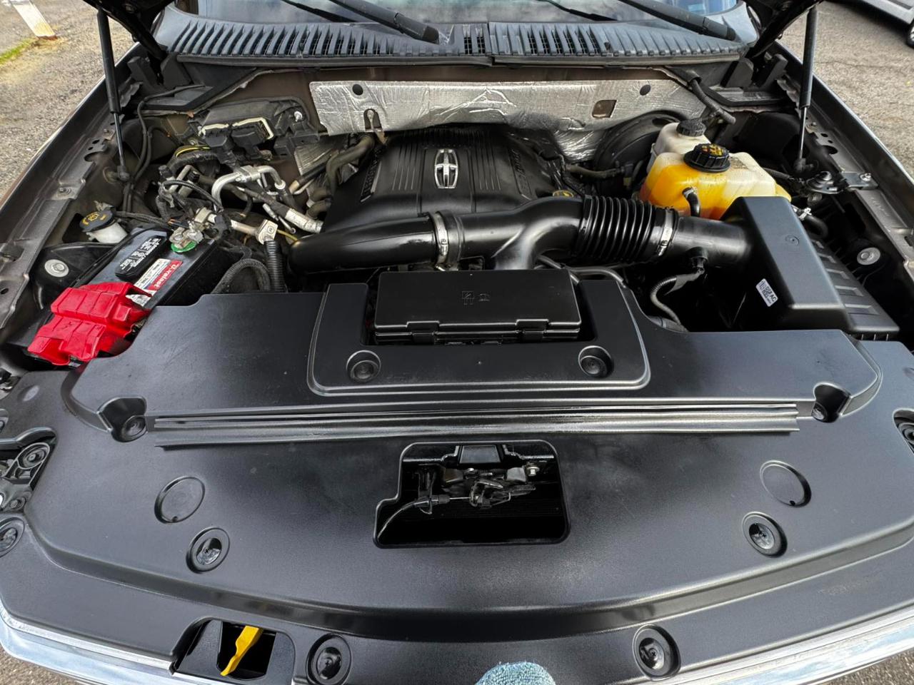 Lincoln Navigator 2WD 4dr 2015