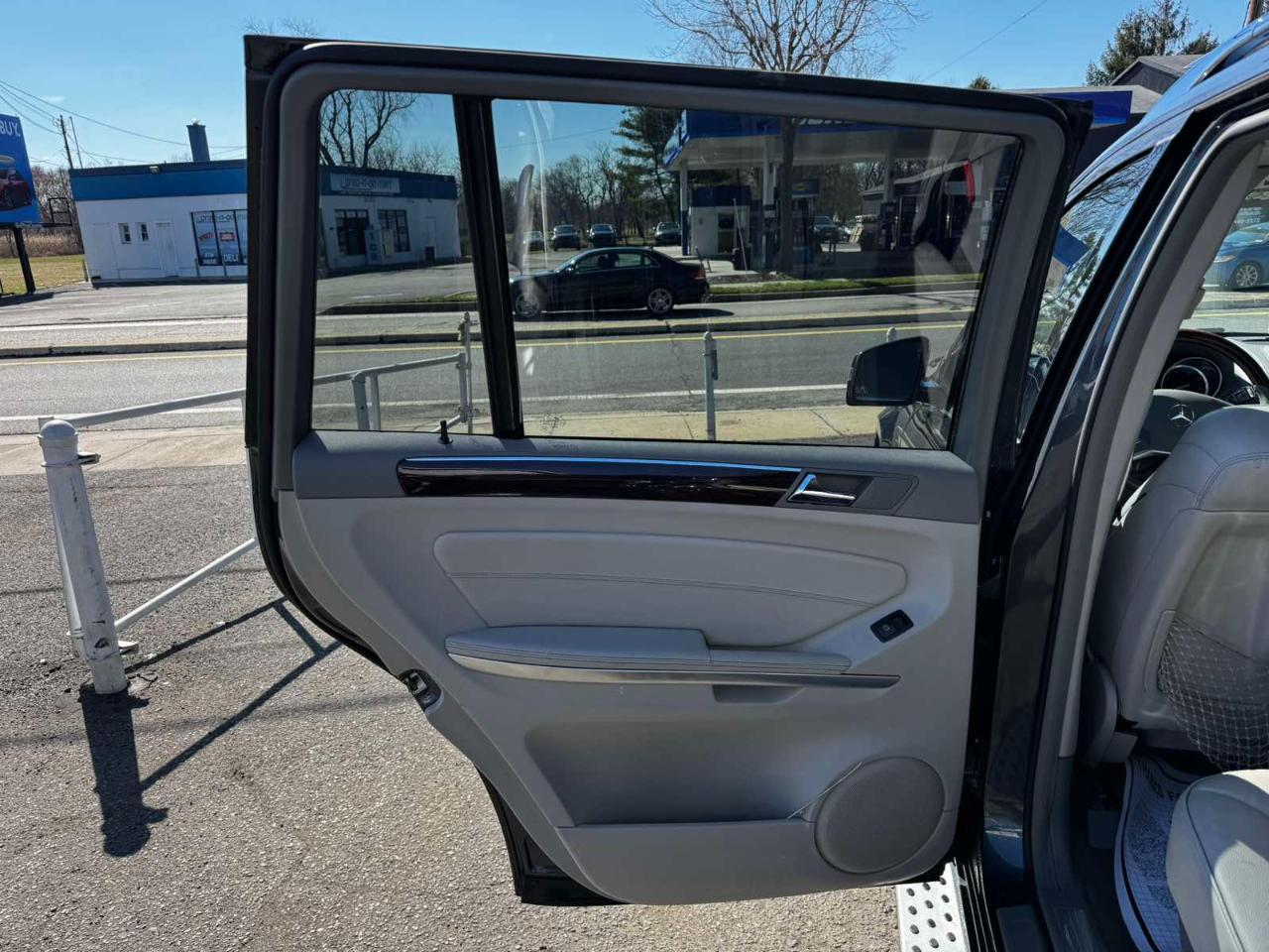 Mercedes-Benz GL-Class 4MATIC 4dr GL 450 2012