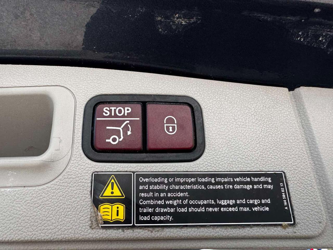 Mercedes-Benz GL-Class 4MATIC 4dr GL 450 2012