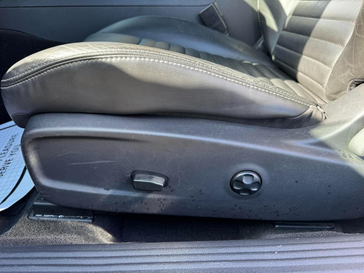 Dodge Challenger 2dr Cpe R/T Classic 2013