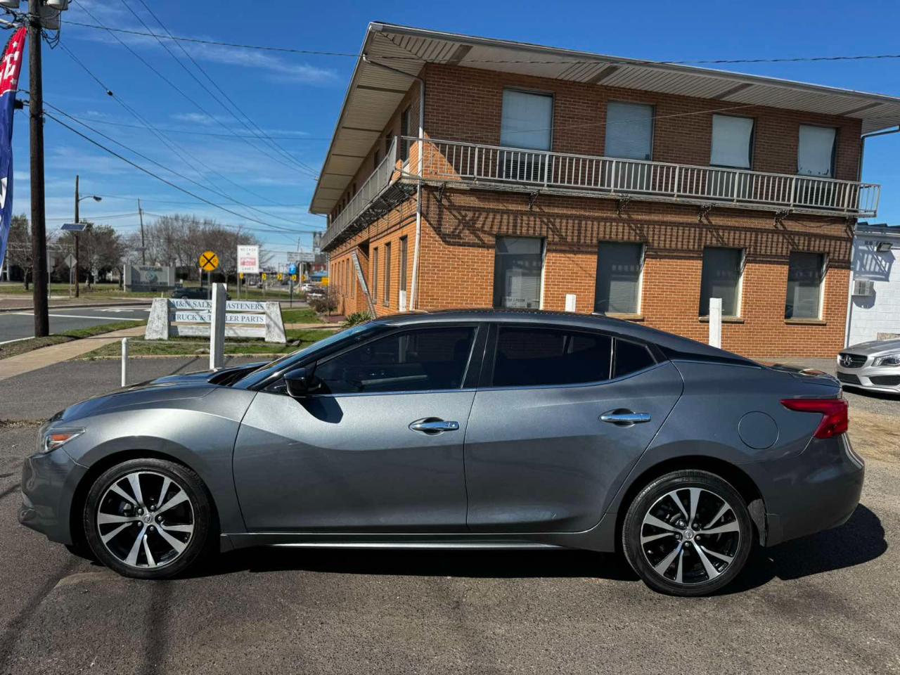 Nissan Maxima S 3.5L 2018