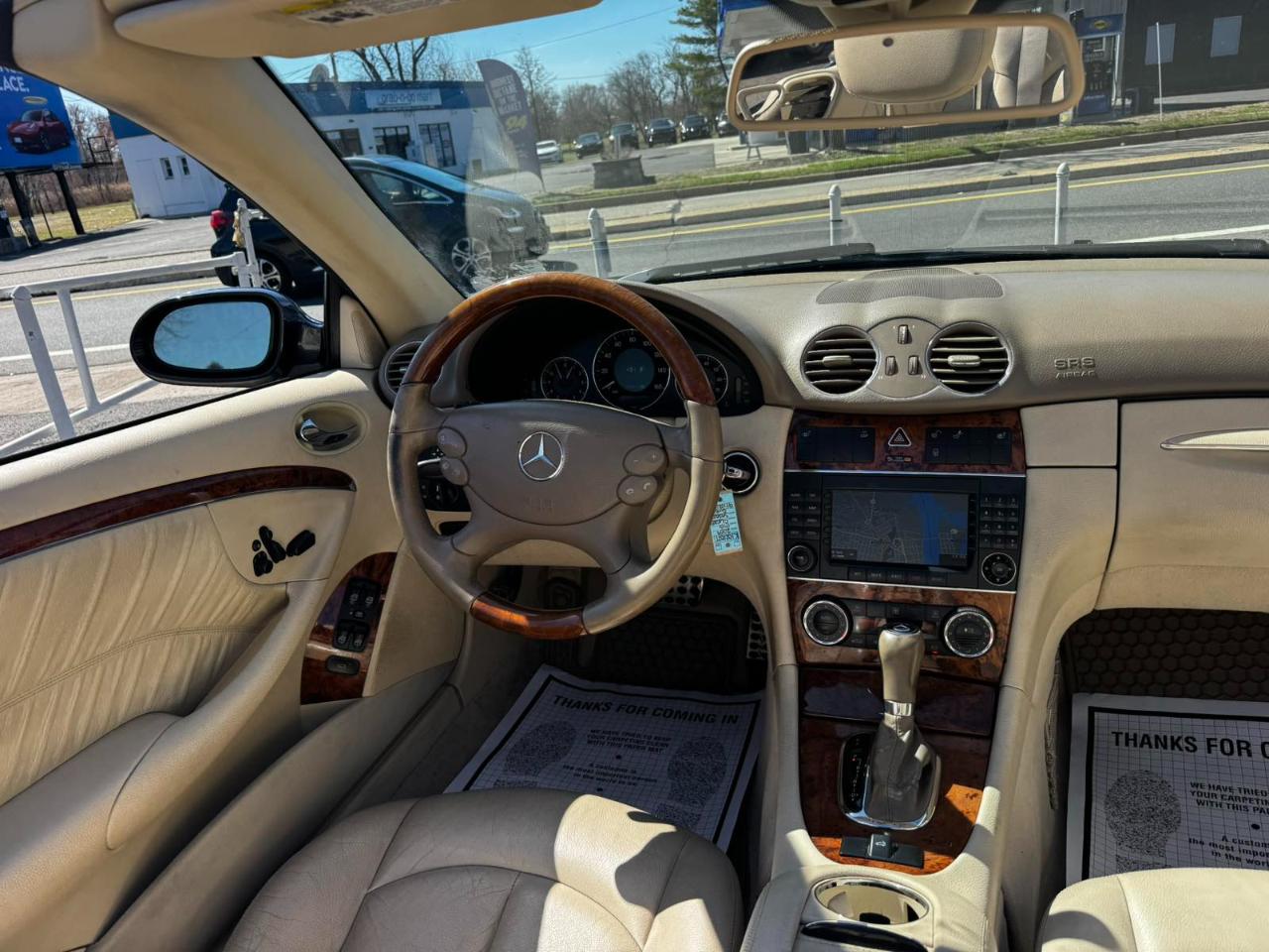 Mercedes-Benz CLK-Class 2dr Cabriolet 3.5L 2009