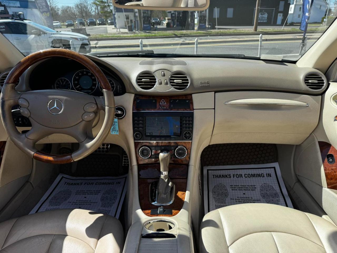 Mercedes-Benz CLK-Class 2dr Cabriolet 3.5L 2009