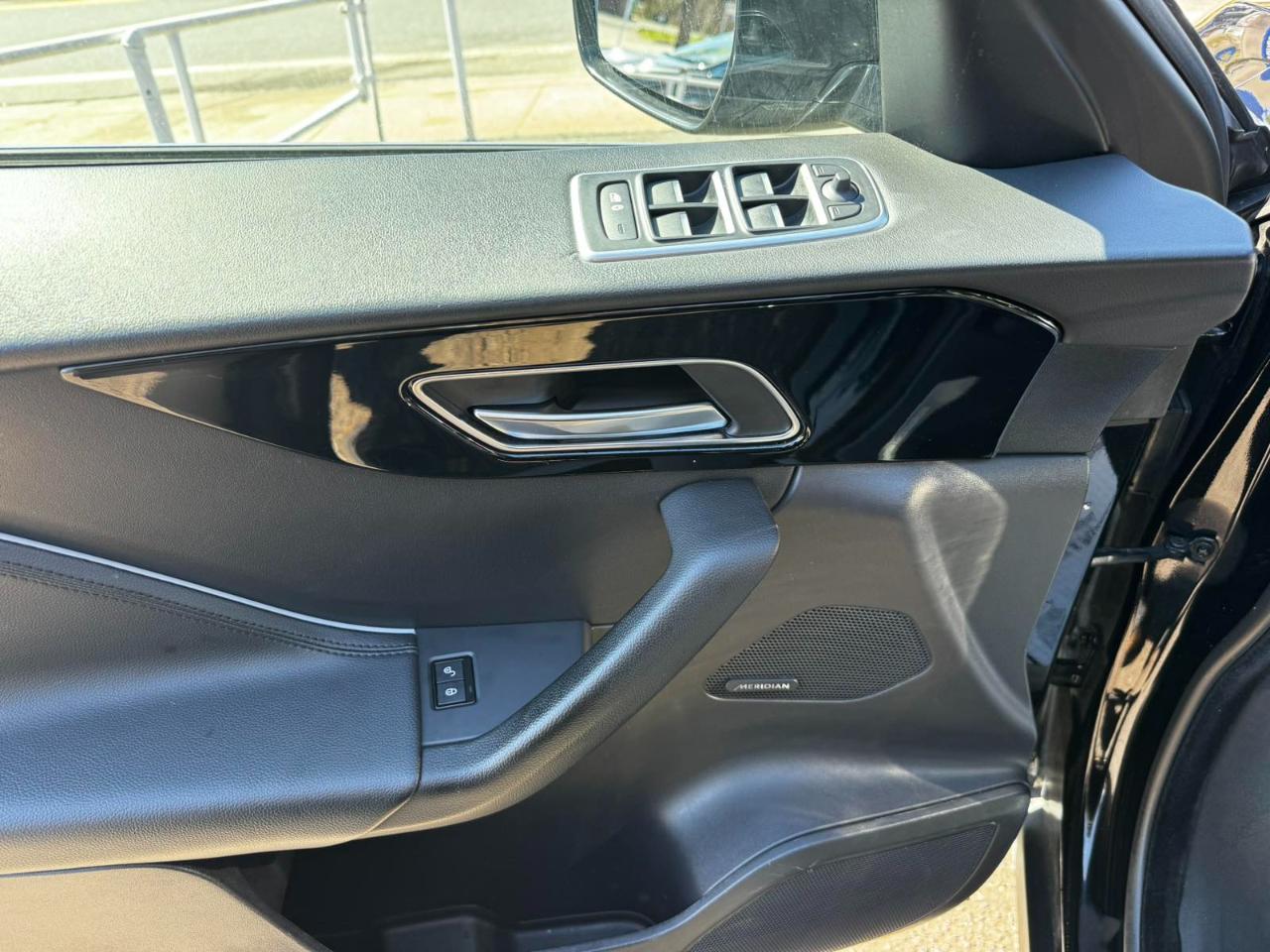 Jaguar F-Pace 25t AWD 2020