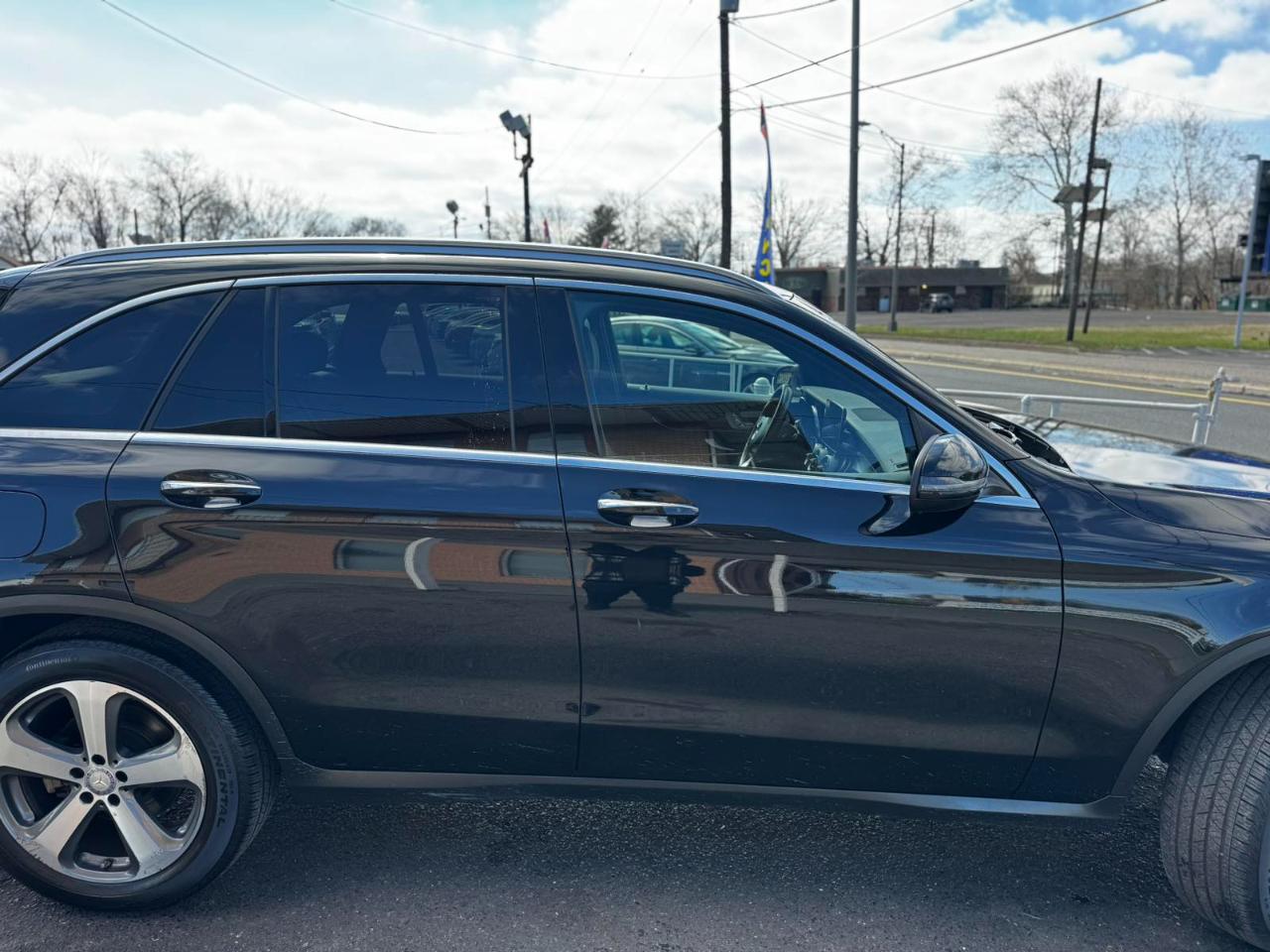 Mercedes-Benz GLC GLC 300 4MATIC SUV 2017