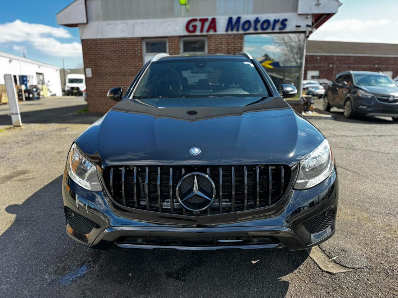 Mercedes-Benz GLC GLC 300 4MATIC SUV 2017