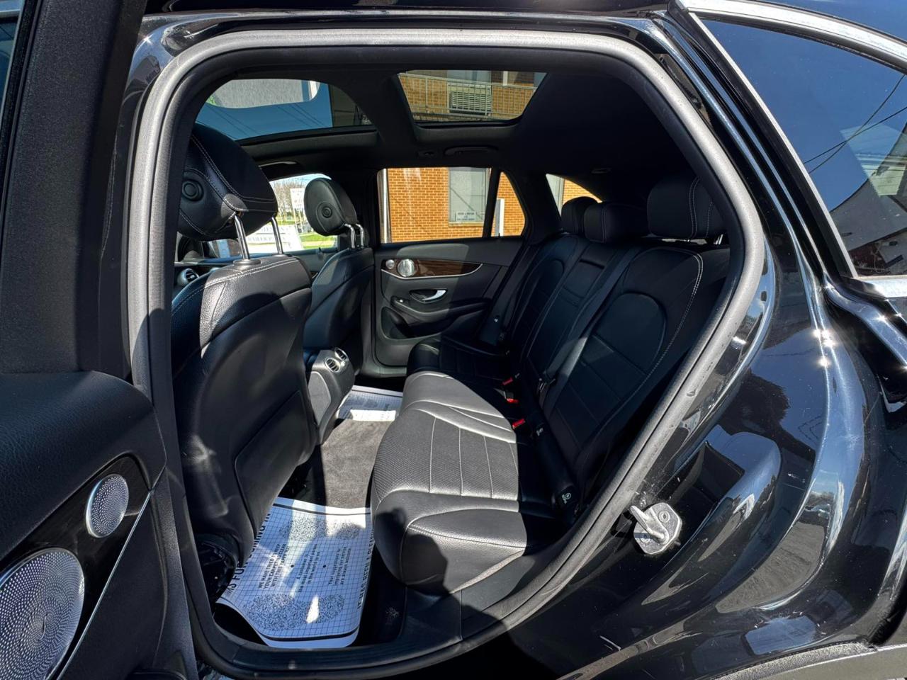 Mercedes-Benz GLC GLC 300 4MATIC SUV 2017