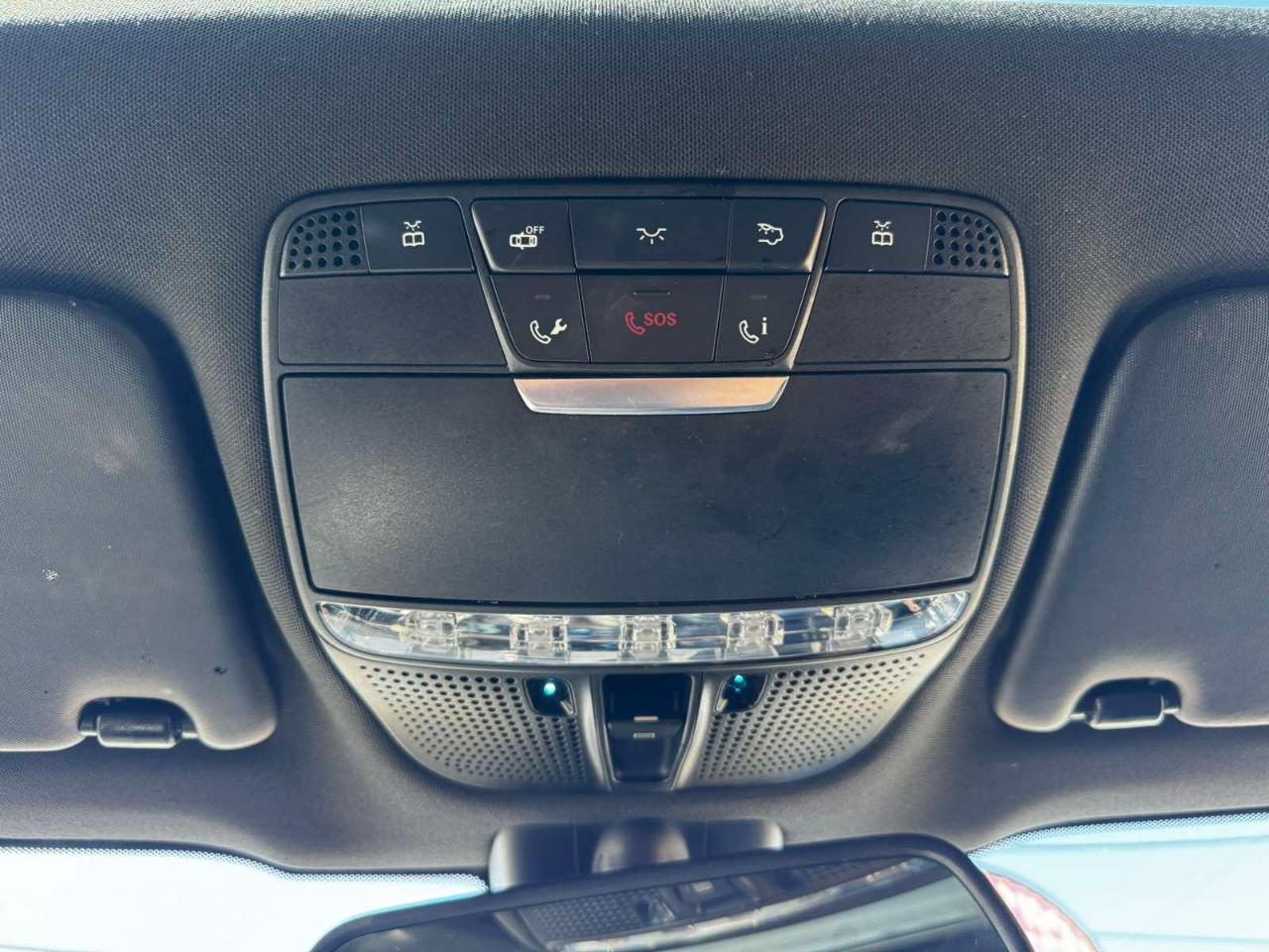 Mercedes-Benz GLC GLC 300 4MATIC SUV 2017