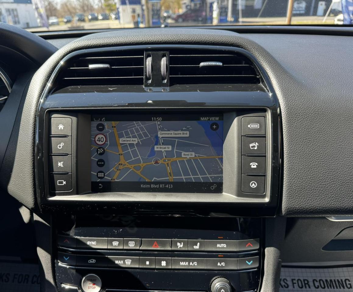 Jaguar F-Pace 25t Premium AWD 2018