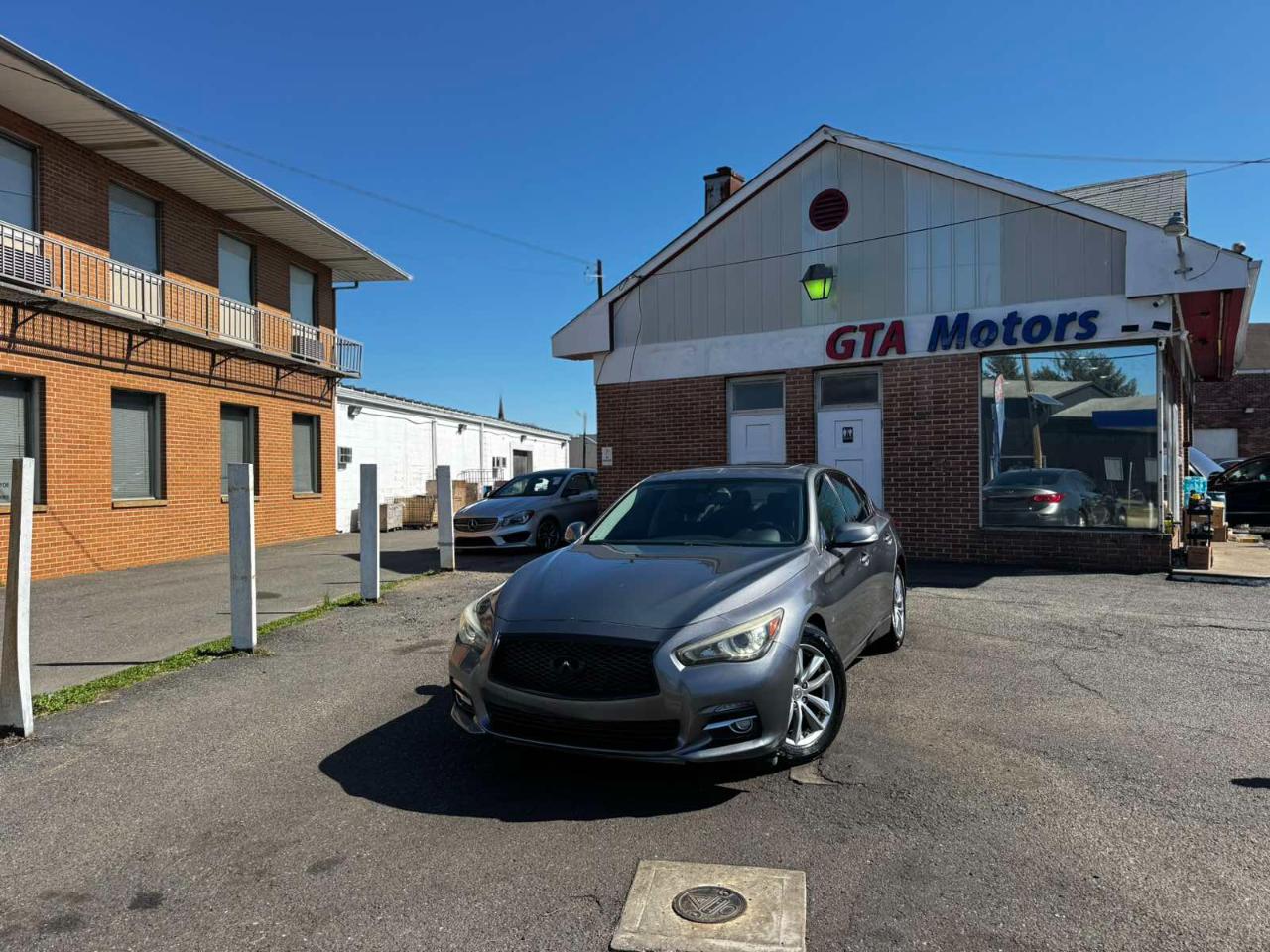 Infiniti Q50 4dr Sdn Premium AWD 2014