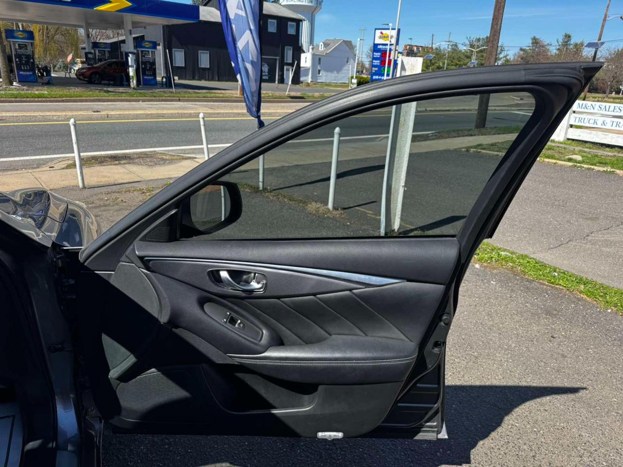 Infiniti Q50 4dr Sdn Premium AWD 2014