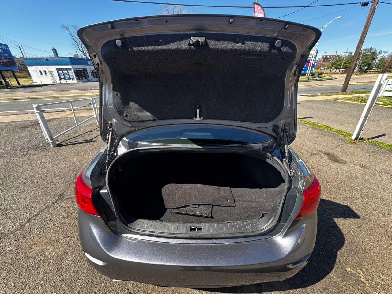 Infiniti Q50 4dr Sdn Premium AWD 2014