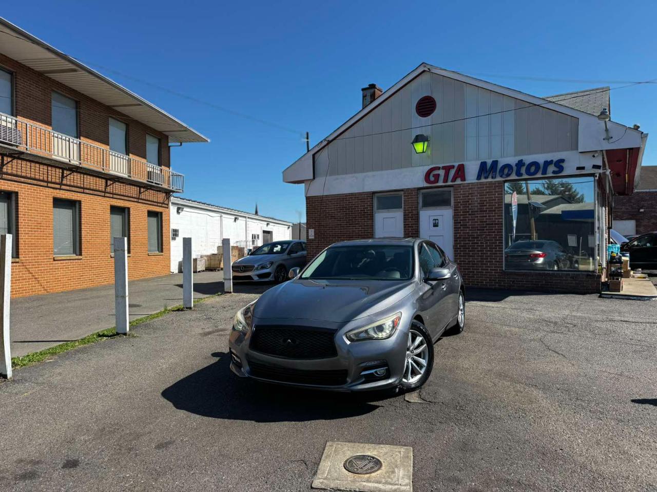 Infiniti Q50 4dr Sdn Premium AWD 2014