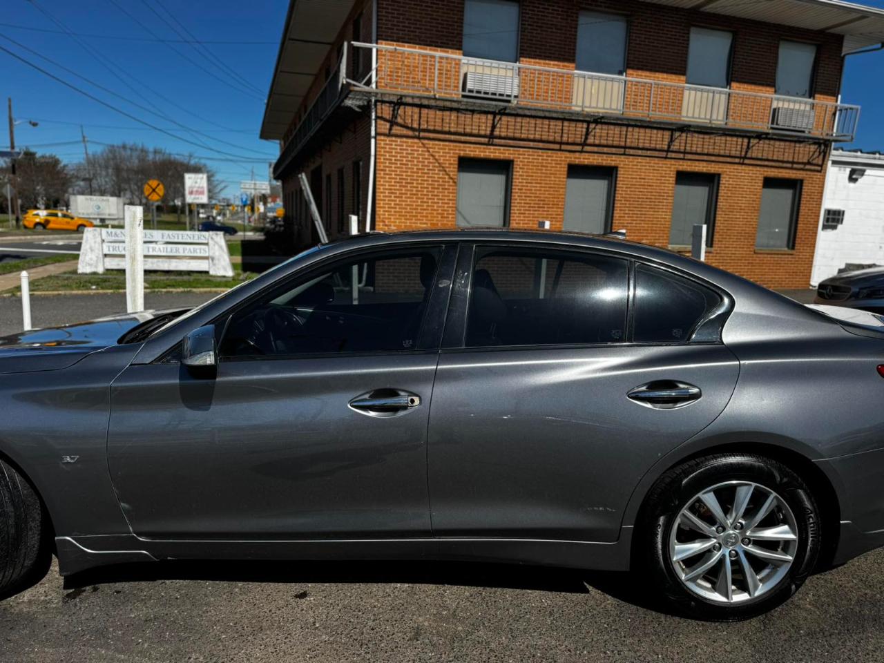 Infiniti Q50 4dr Sdn Premium AWD 2014