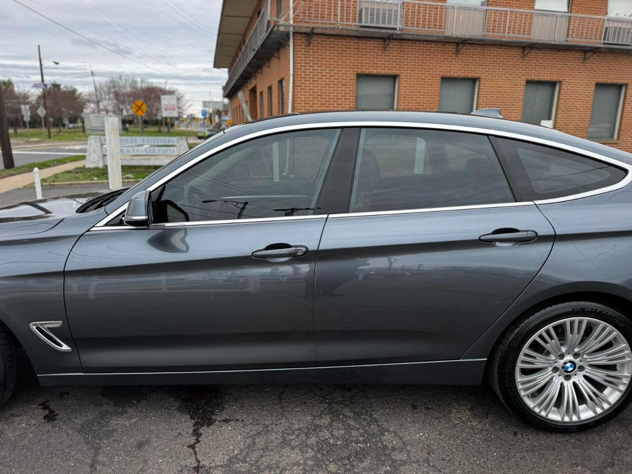 BMW 3 Series Gran Turismo 5dr 335i xDrive Gran Turismo AWD 2014