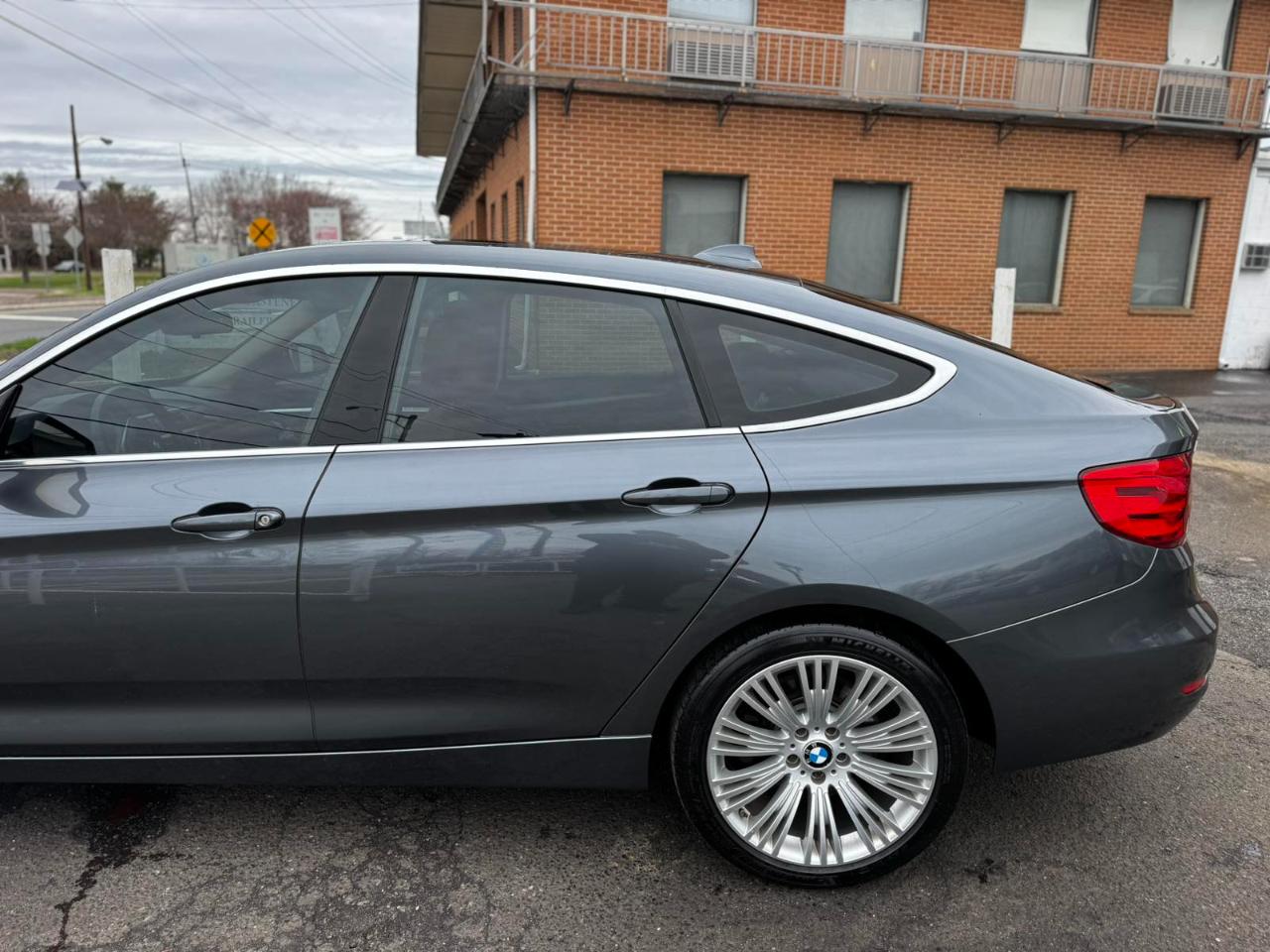 BMW 3 Series Gran Turismo 5dr 335i xDrive Gran Turismo AWD 2014