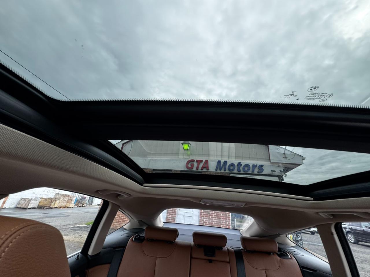 BMW 3 Series Gran Turismo 5dr 335i xDrive Gran Turismo AWD 2014