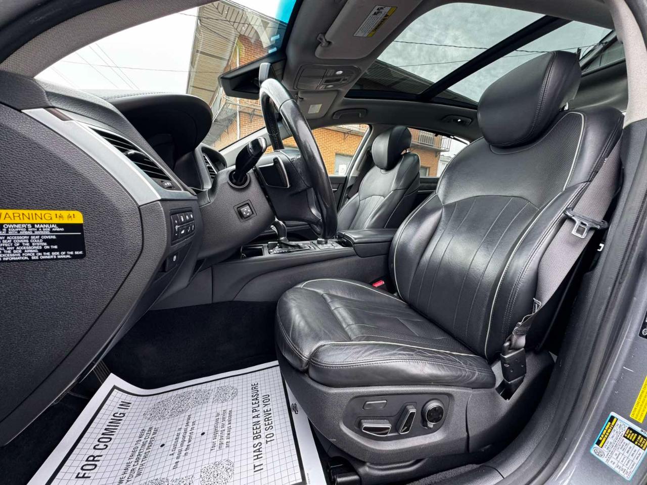 Hyundai Genesis 4dr Sdn V6 3.8L AWD 2015