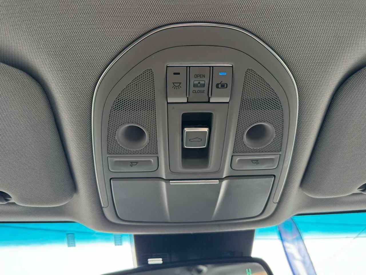 Hyundai Genesis 4dr Sdn V6 3.8L AWD 2015