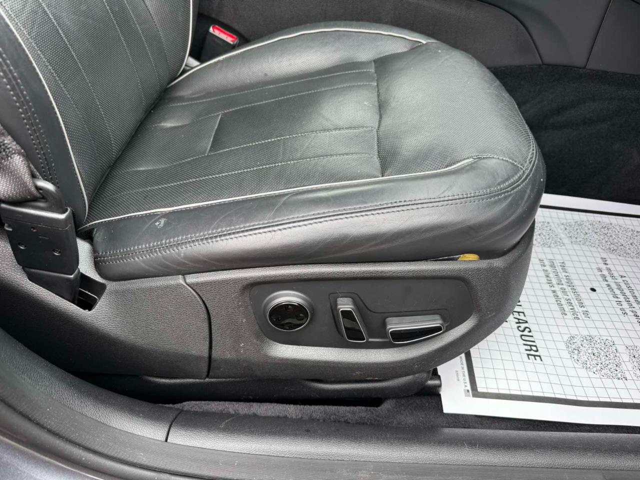 Hyundai Genesis 4dr Sdn V6 3.8L AWD 2015