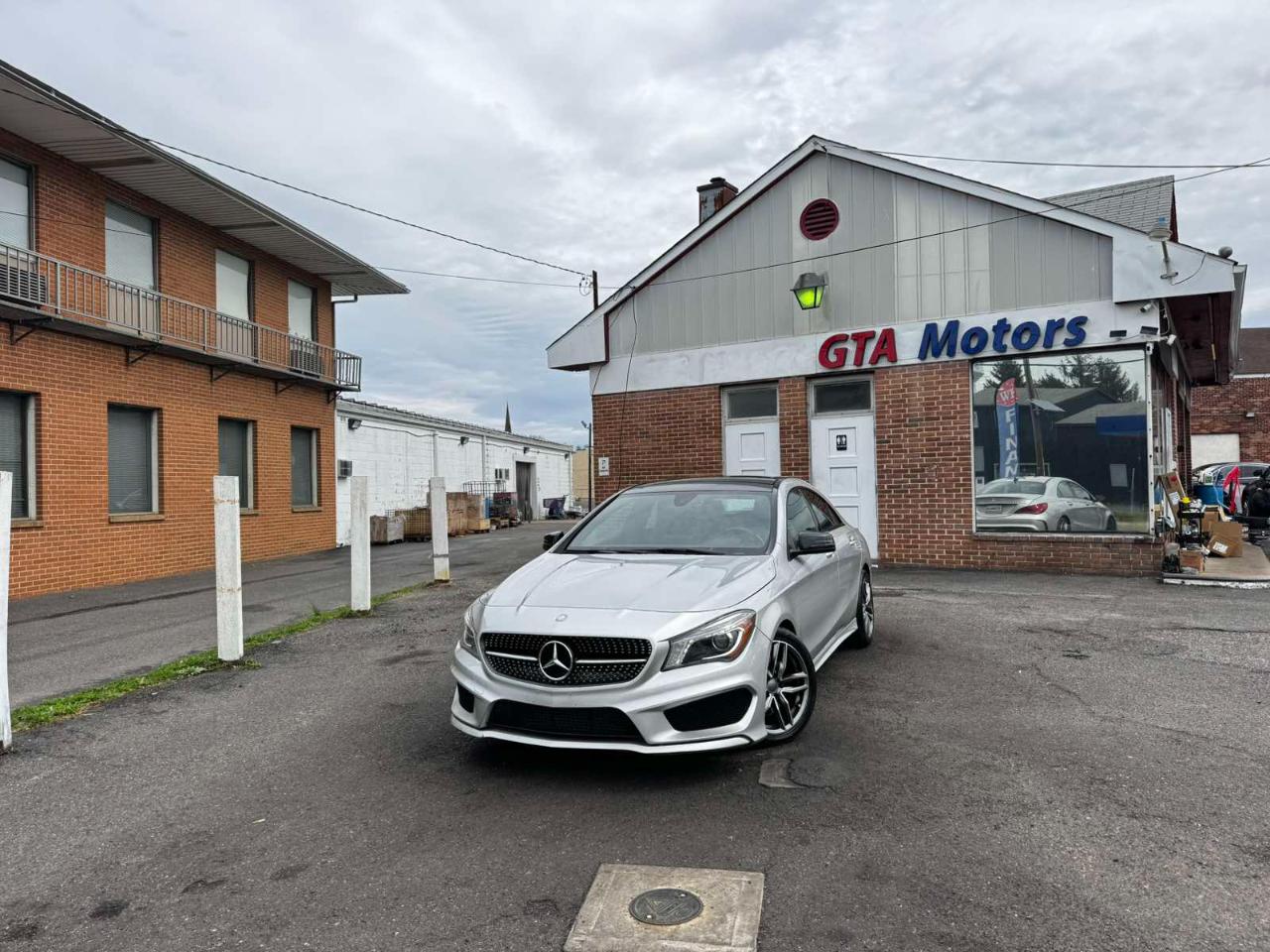 Mercedes-Benz CLA 4dr Sdn CLA 250 FWD 2016