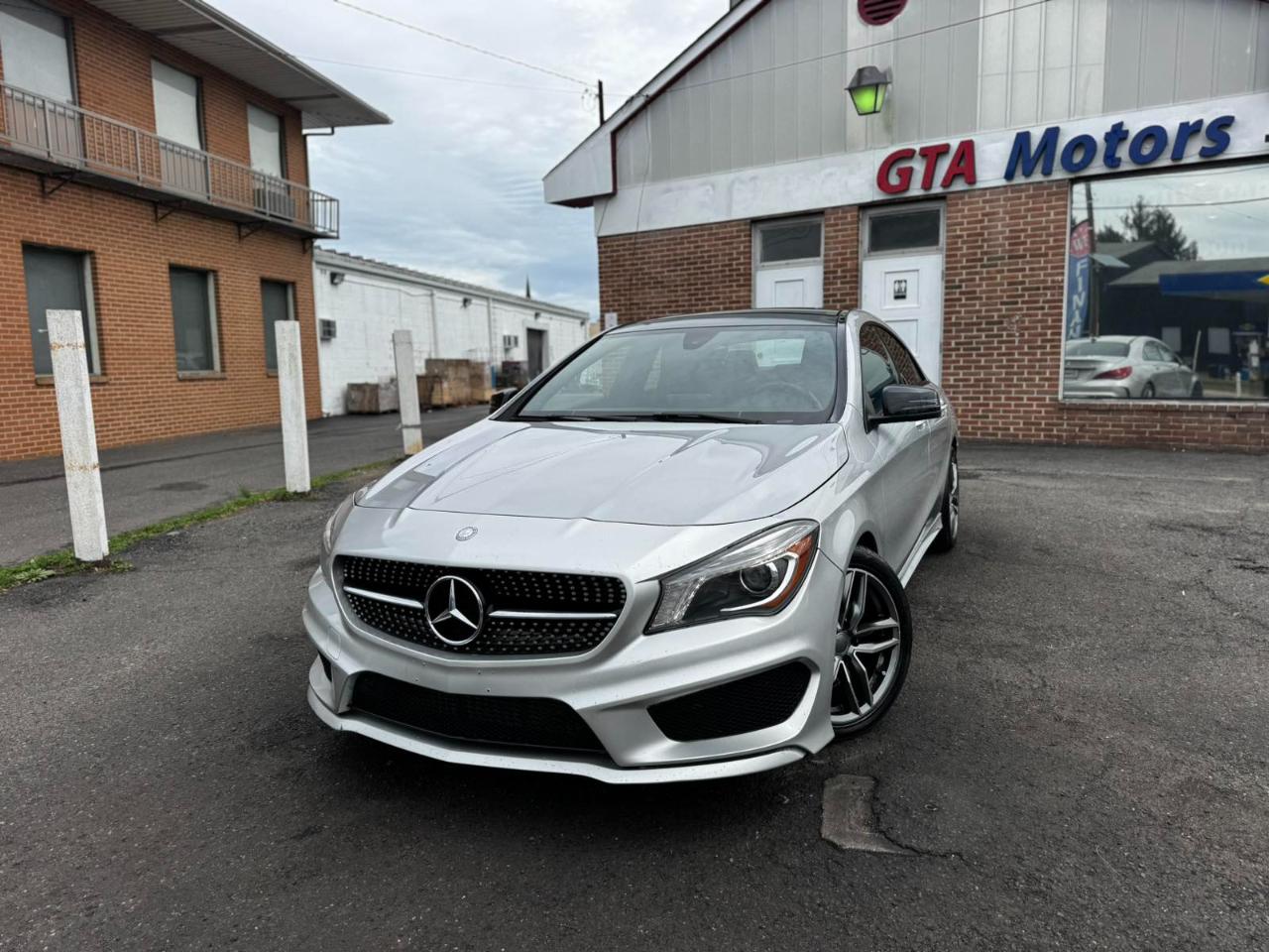 Mercedes-Benz CLA 4dr Sdn CLA 250 FWD 2016