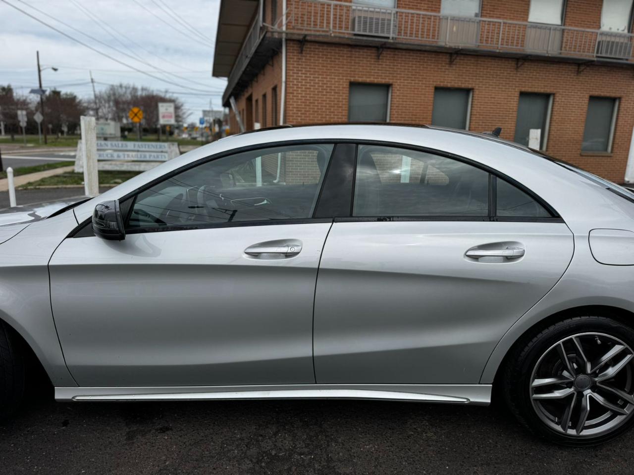 Mercedes-Benz CLA 4dr Sdn CLA 250 FWD 2016