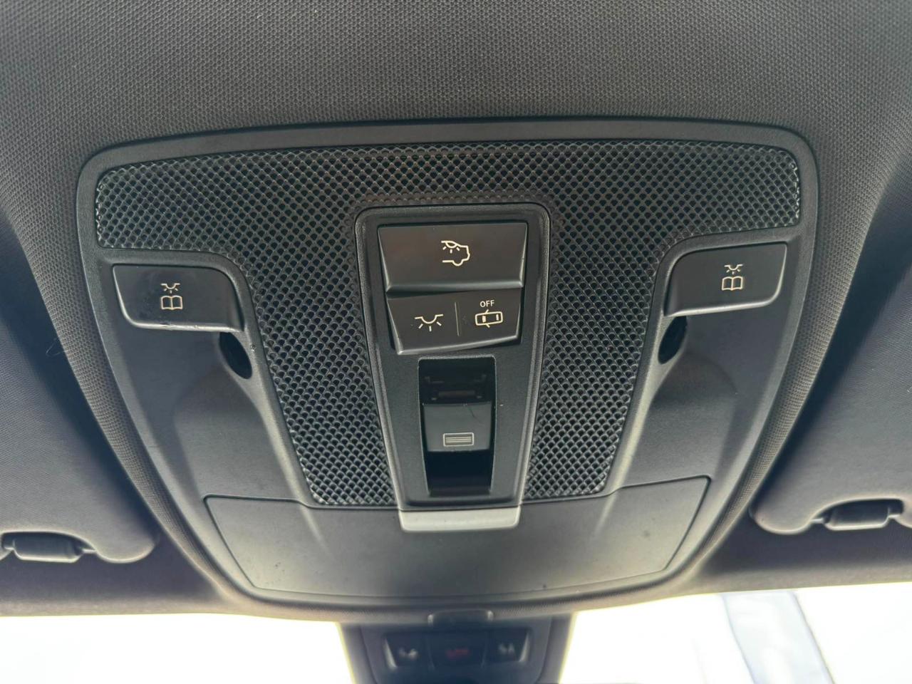 Mercedes-Benz CLA 4dr Sdn CLA 250 FWD 2016