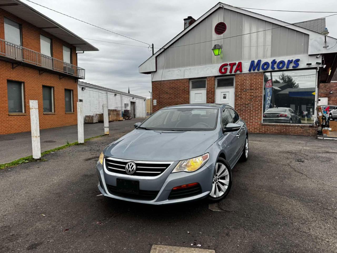 Volkswagen CC 4dr Sdn DSG R-Line PZEV 2012