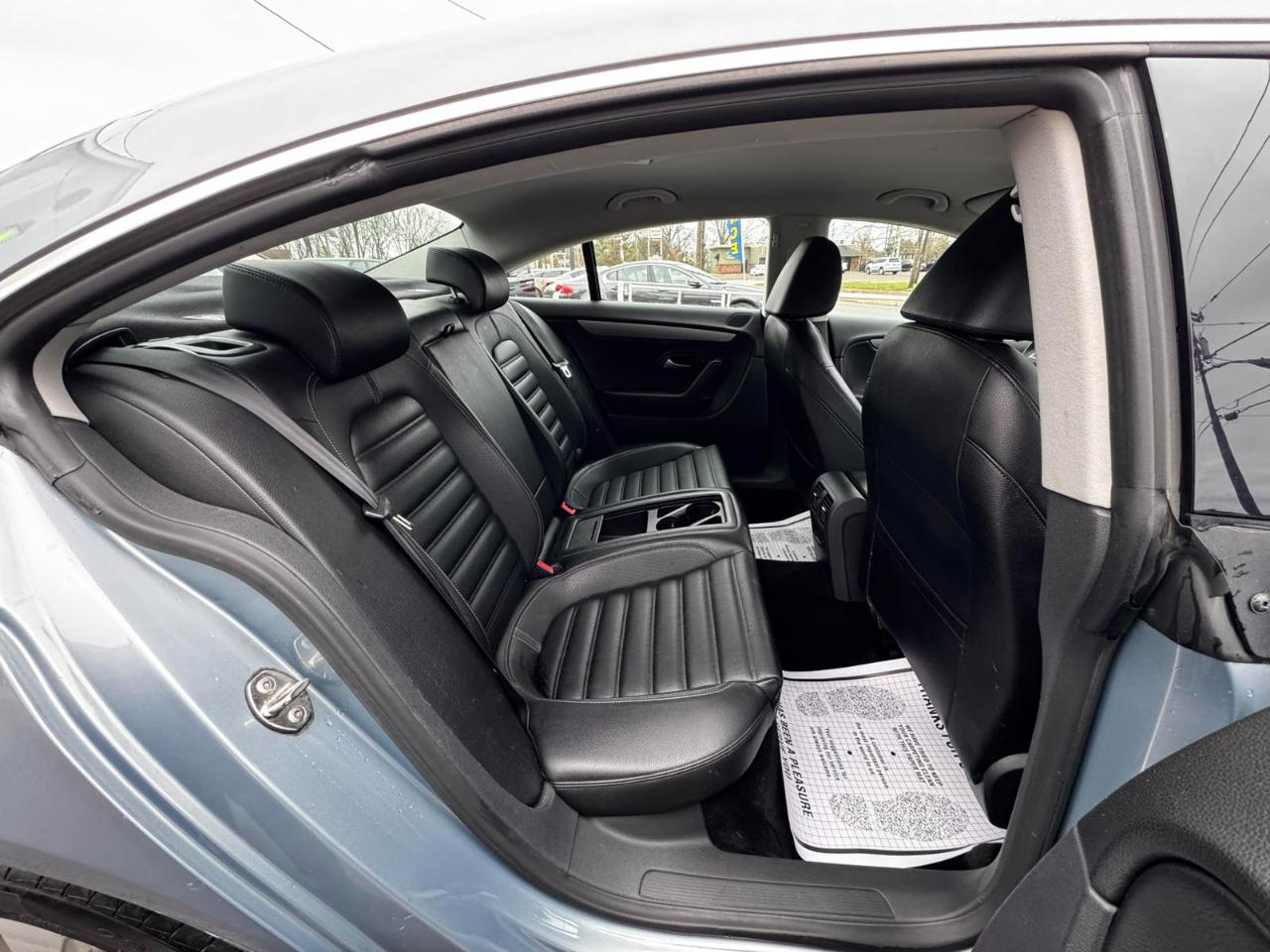 Volkswagen CC 4dr Sdn DSG R-Line PZEV 2012