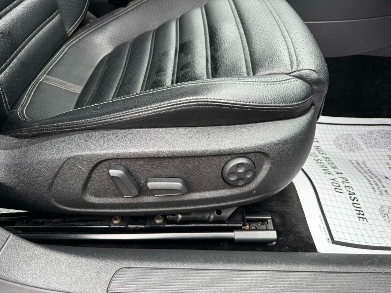 Volkswagen CC 4dr Sdn DSG R-Line PZEV 2012