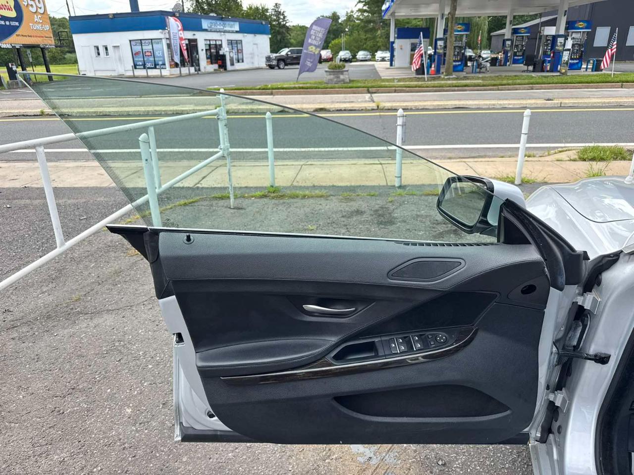 BMW 6 Series 4dr Sdn 640i xDrive AWD Gran Coupe 2014