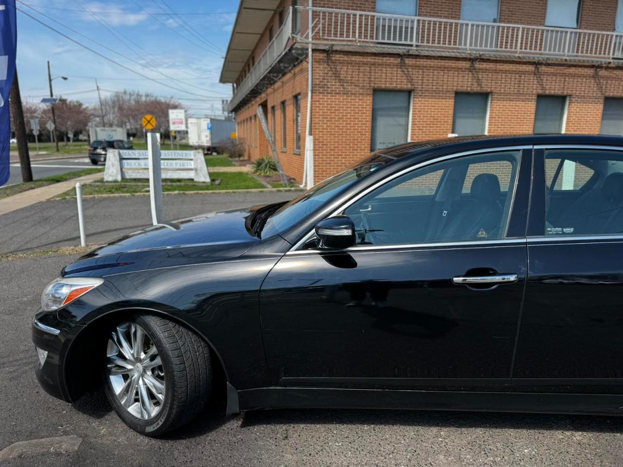 Hyundai Genesis 4dr Sdn V6 3.8L 2012