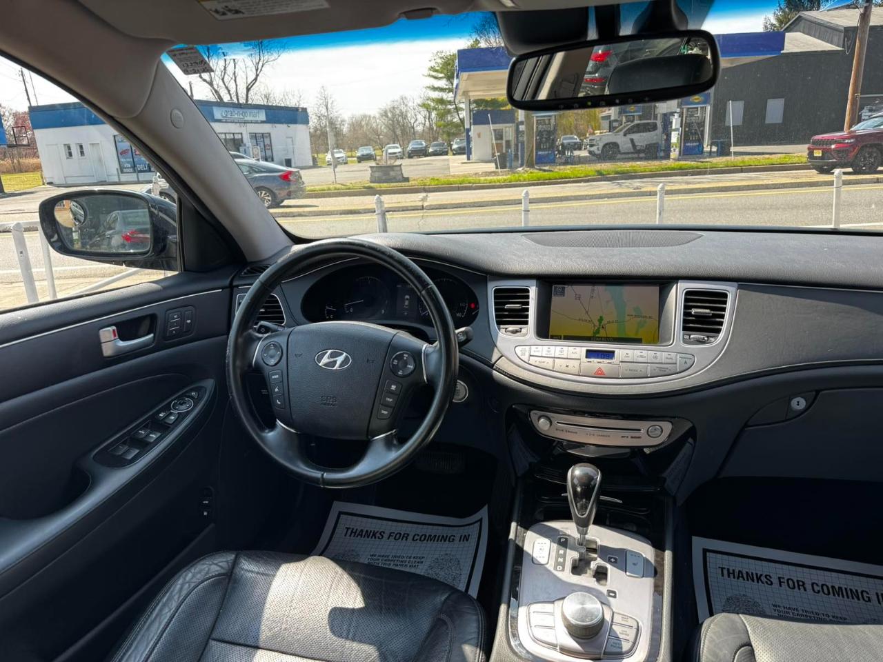 Hyundai Genesis 4dr Sdn V6 3.8L 2012