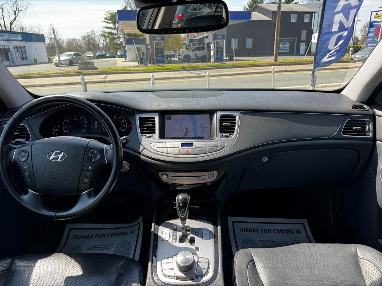 Hyundai Genesis 4dr Sdn V6 3.8L 2012