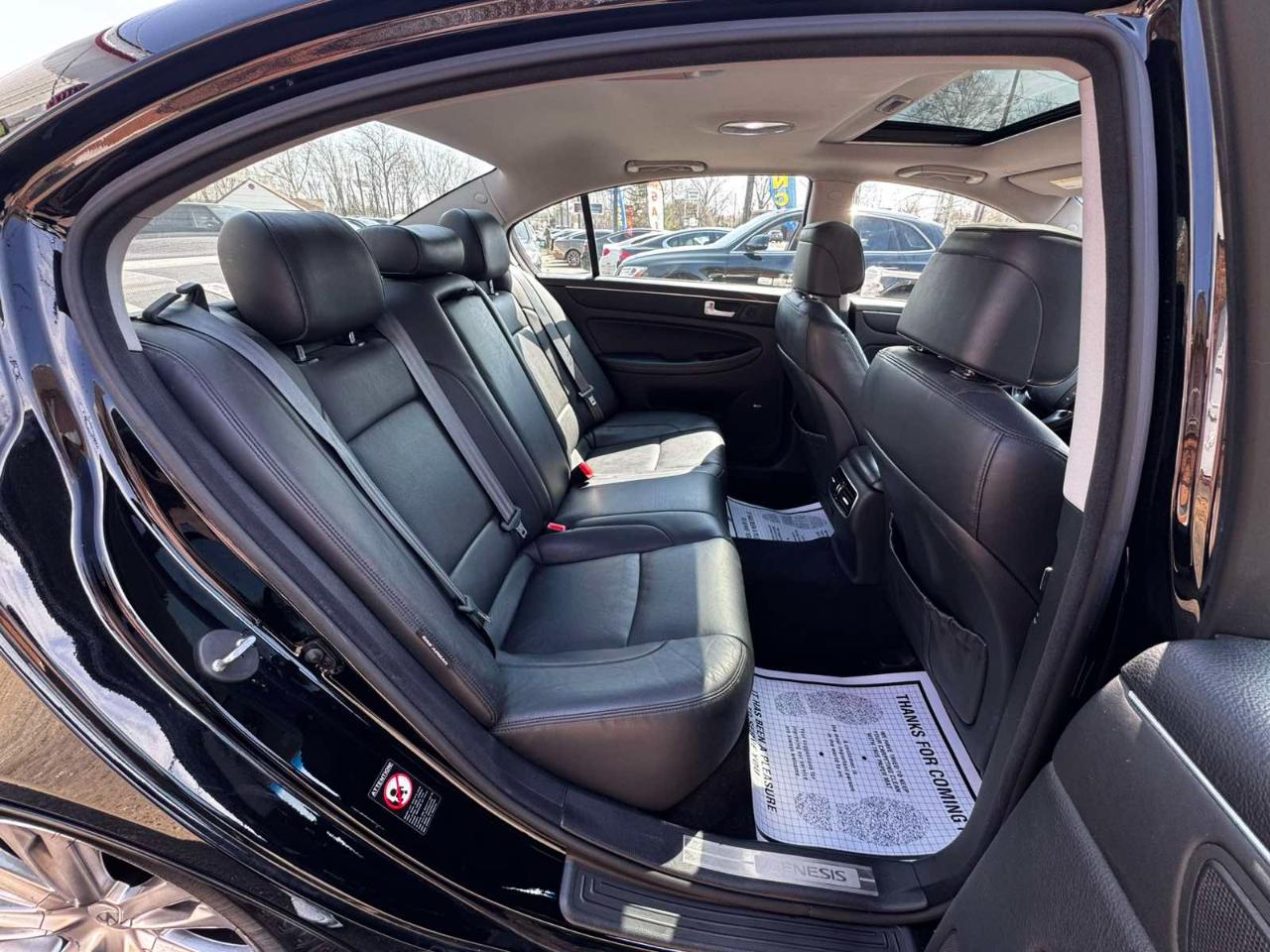 Hyundai Genesis 4dr Sdn V6 3.8L 2012