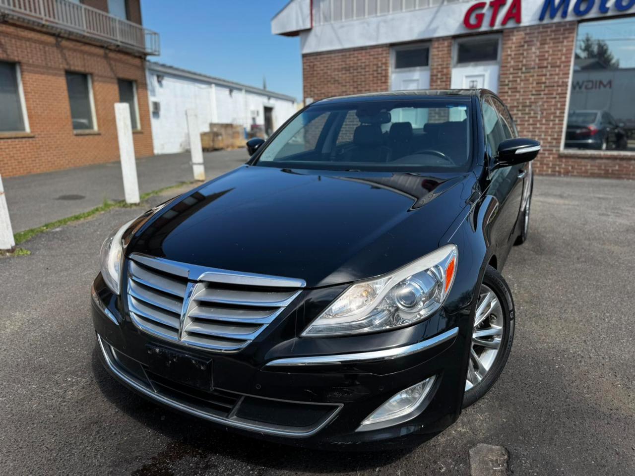 Hyundai Genesis 4dr Sdn V6 3.8L 2012