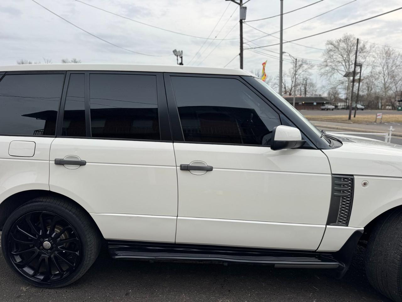 Land Rover Range Rover 4WD 4dr HSE LUX 2010