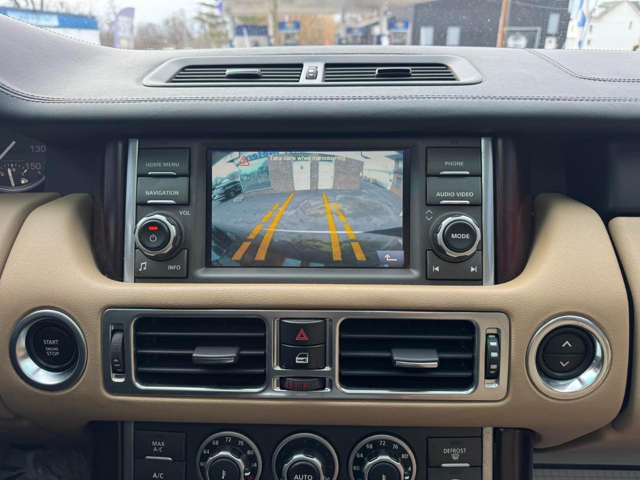 Land Rover Range Rover 4WD 4dr HSE LUX 2010