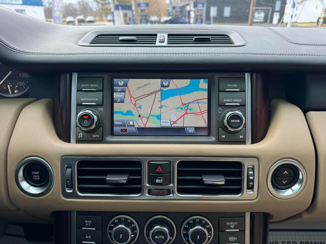 Land Rover Range Rover 4WD 4dr HSE LUX 2010